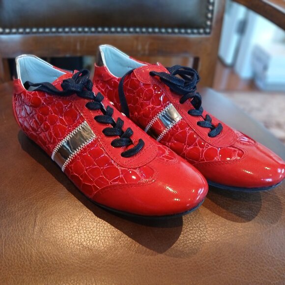 Sharp red leather ladies sneakers. - Picture 3 of 5
